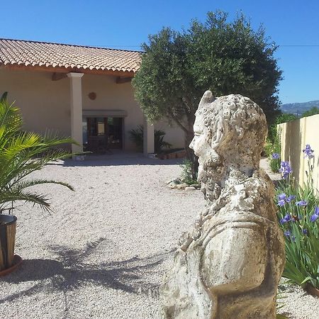 Bed and Breakfast Lamanderie En Provence à Alleins Extérieur photo