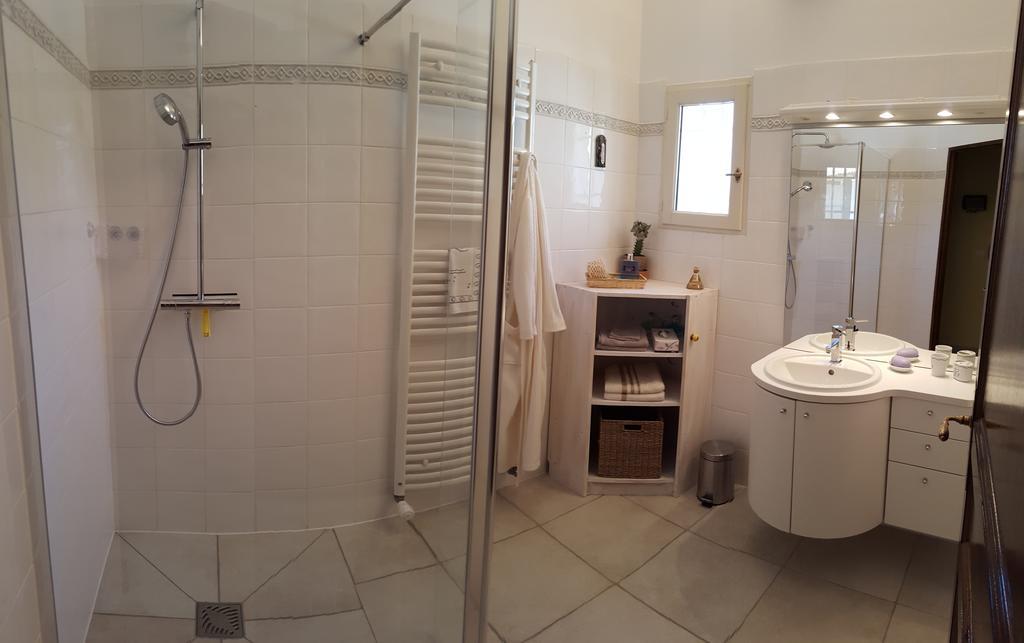 Bed and Breakfast Lamanderie En Provence à Alleins Chambre photo
